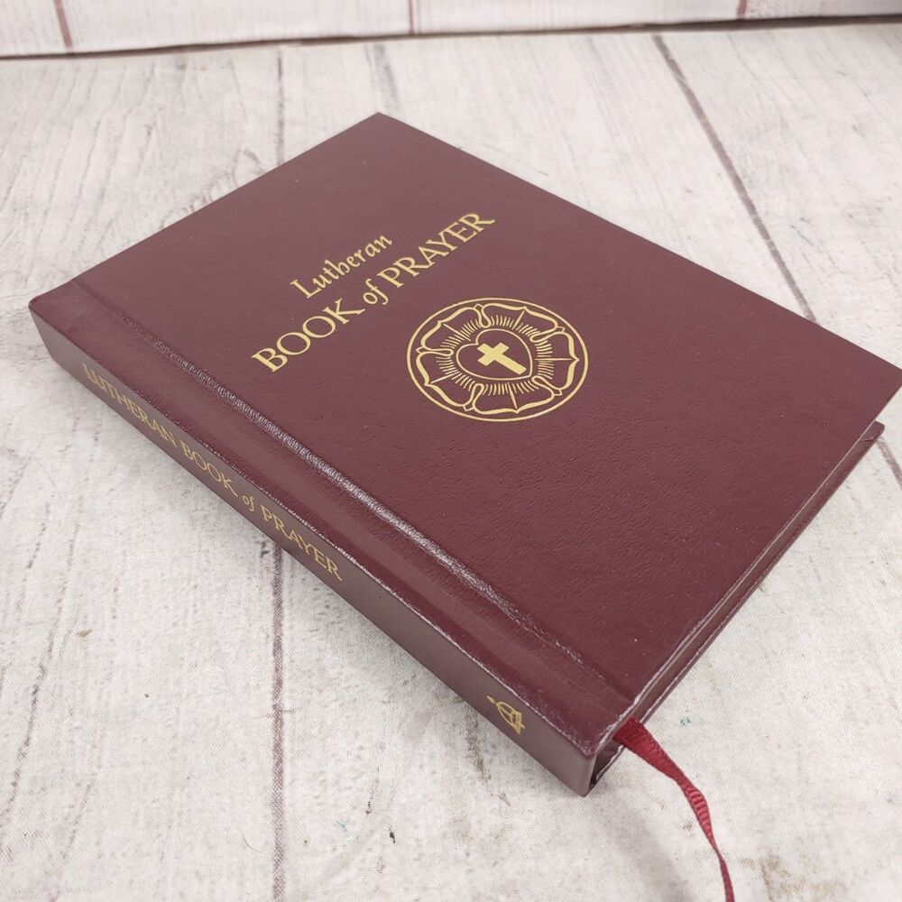 PAIR - Luther's Small Catechism + Lutheran Book of Prayer - Hardcover 2005 USED - Picture 4 of 16